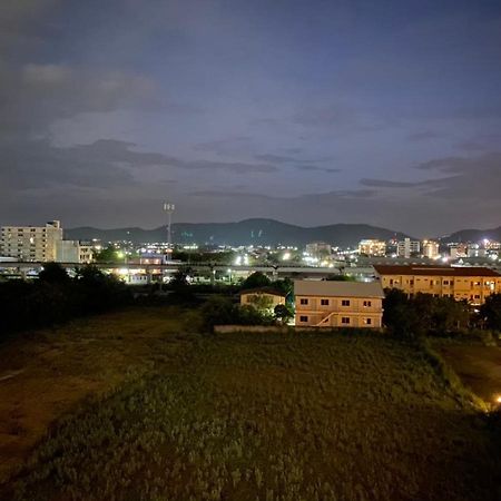 La Casita Luxus Condo Hua Hin Bagian luar foto